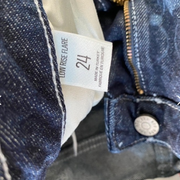 Urban Outfitters BDG Low Rise Flare Jeans - Size 24 - Picture 8 of 12